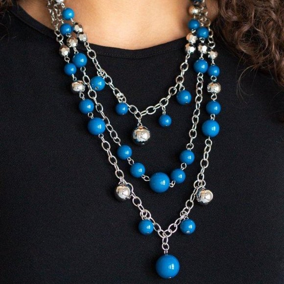 The Partygoer Blue Necklace